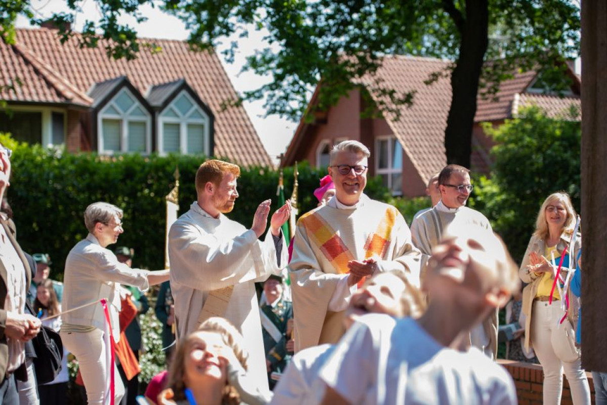 Dr. Marc Röbel feiert silbernes Priesterjubiläum